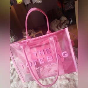 Authentic Marc Jacob’s The Totebag hot pink